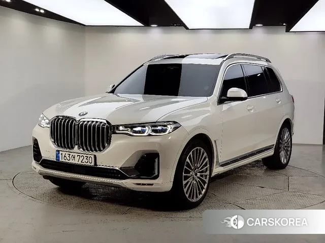 BMW X7 (G07) 2022 Белый из Кореи