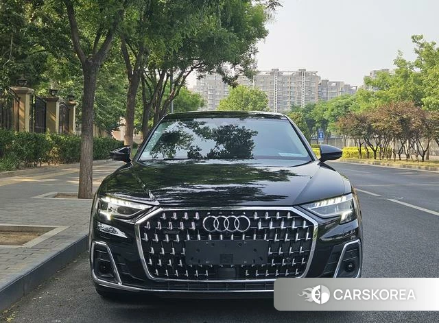 Audi A8 2023 Черный из Китая