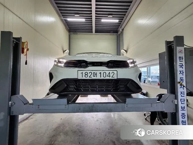 Kia The New K3 2nd generation 2021 Белый из Кореи