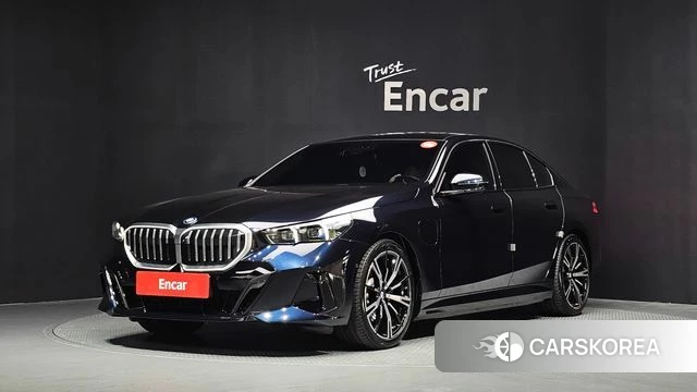 BMW 5 Series (G60) 2025 Синий из Кореи