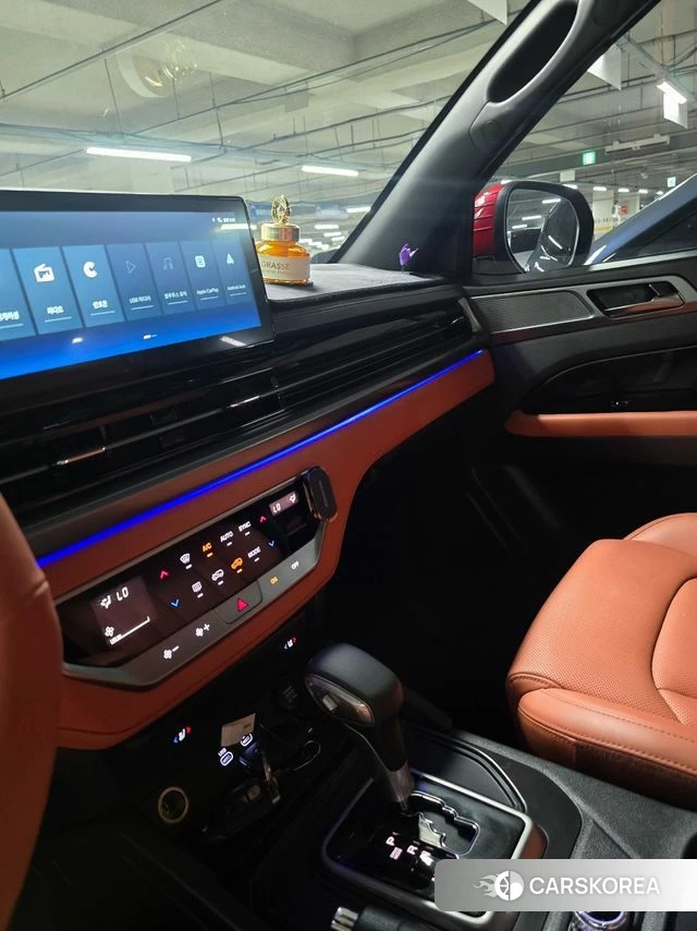 Ssangyong The New Rexton Sports Cannes 2024 Красный из Кореи