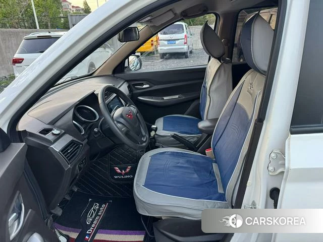 Wuling Automobile Wuling Hongguang 2018 Белый из Китая