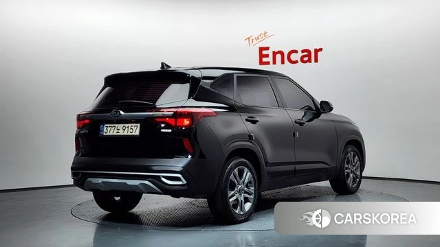 Kia Seltos 2021 Черный из Кореи