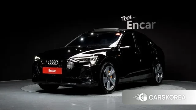 Audi e-Tron 2021 Черный из Кореи