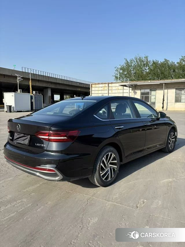 Volkswagen Lavida 2023 Черный из Китая