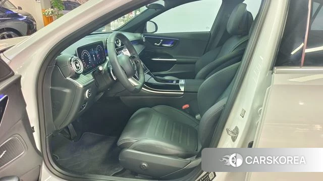 Mercedes-Benz Class C 2023 Белый из Китая