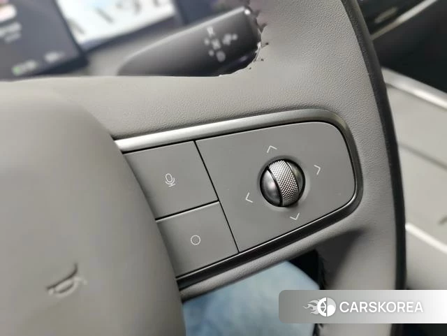 Nissan N7 2025 Серебристо-серый из Китая