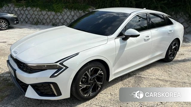 Kia The New K5 3rd generation 2023 Белый из Кореи