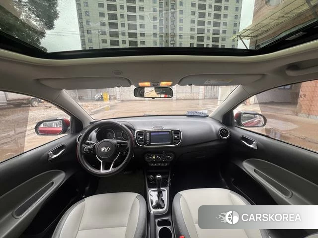 Kia Huanchi 2018 Красный из Китая