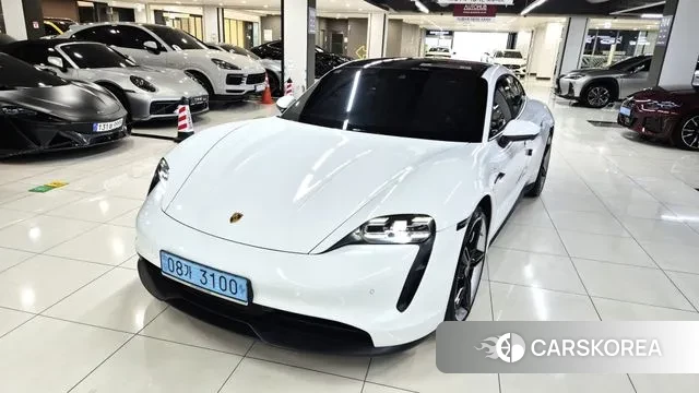 Porsche Taycan 2023 Белый из Кореи