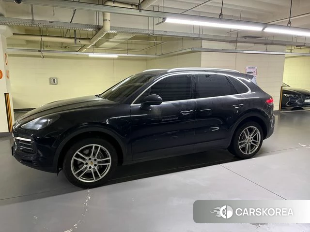 Porsche Cayenne (PO536) 2019 Черный из Кореи