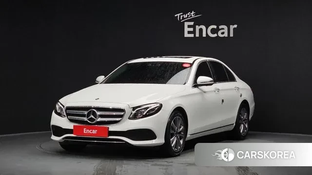 Mercedes-Benz E-Class W213 2019 Белый из Кореи