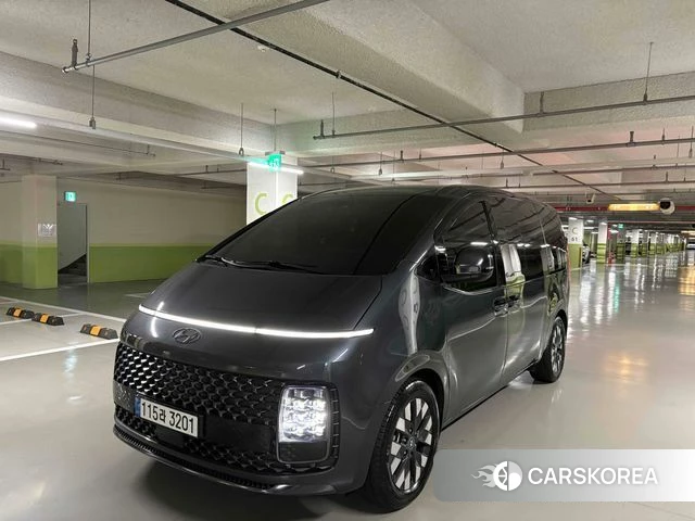 Hyundai Staria 2021 Серый из Кореи