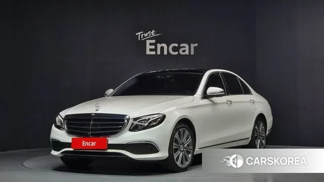 Mercedes-Benz E-Class W213 2019 Белый из Кореи