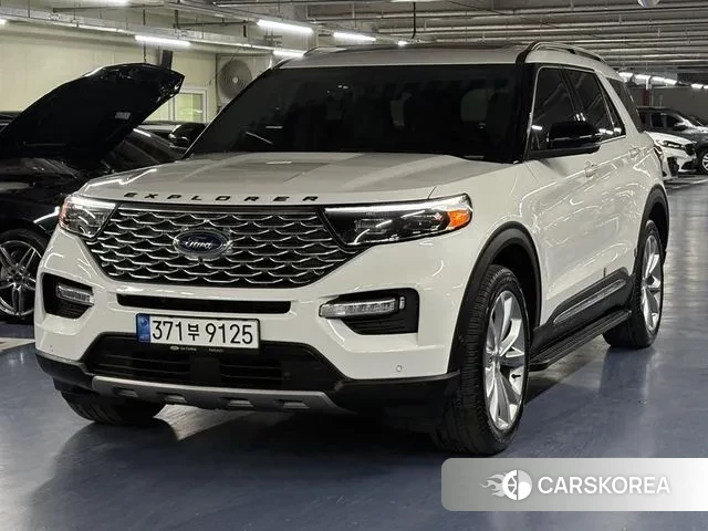 Ford Explorer 6th Generation 2022 Белый из Кореи