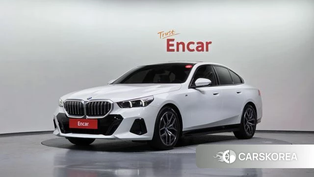 BMW 5 Series (G60) 2024 Белый из Кореи