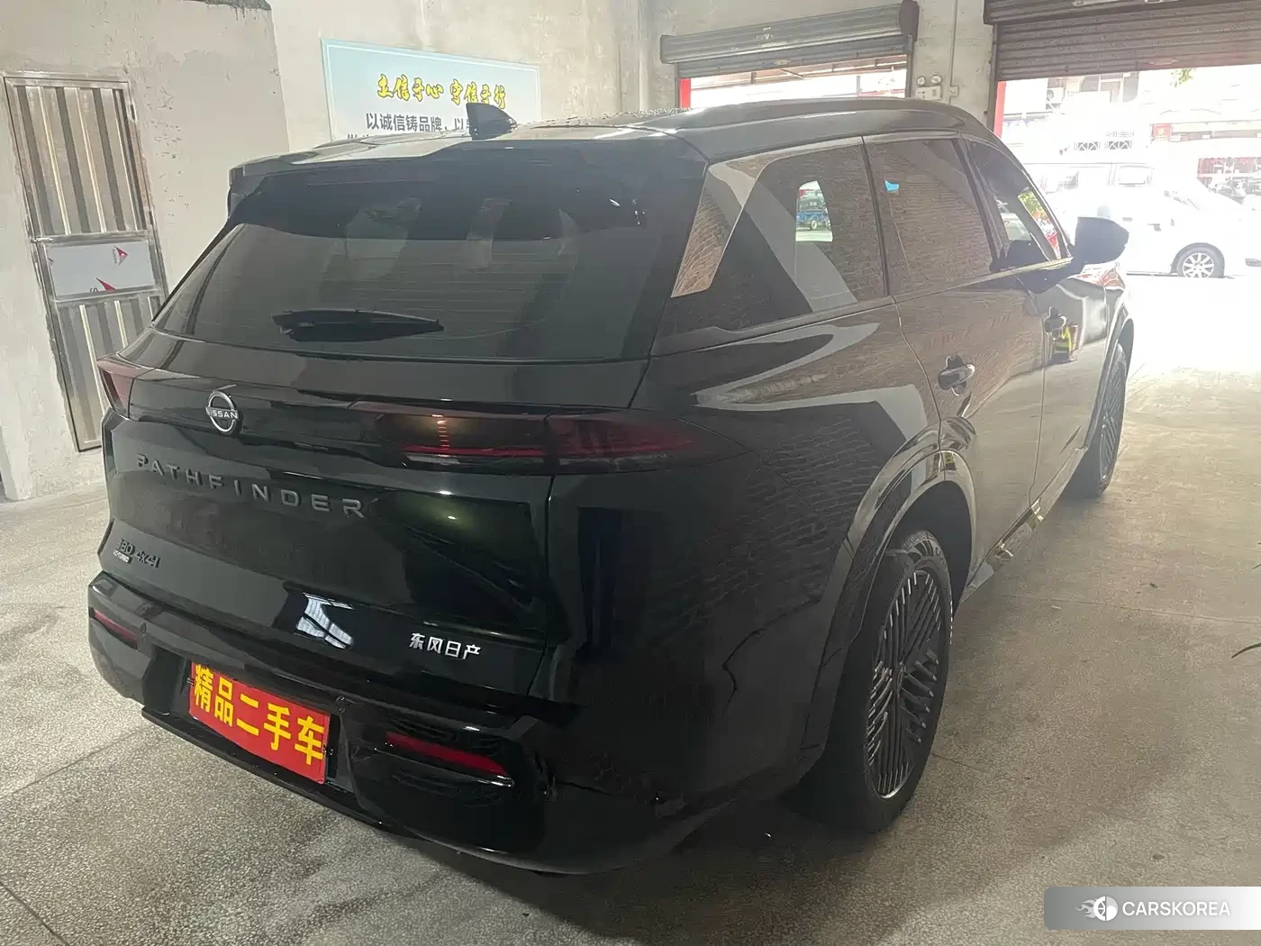 Nissan Pathfinder 2025 Черный из Китая