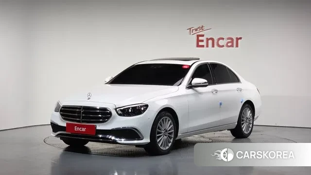 Mercedes-Benz E-Class W213 2020 Белый из Кореи