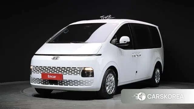 Hyundai Staria 2023 Белый из Кореи