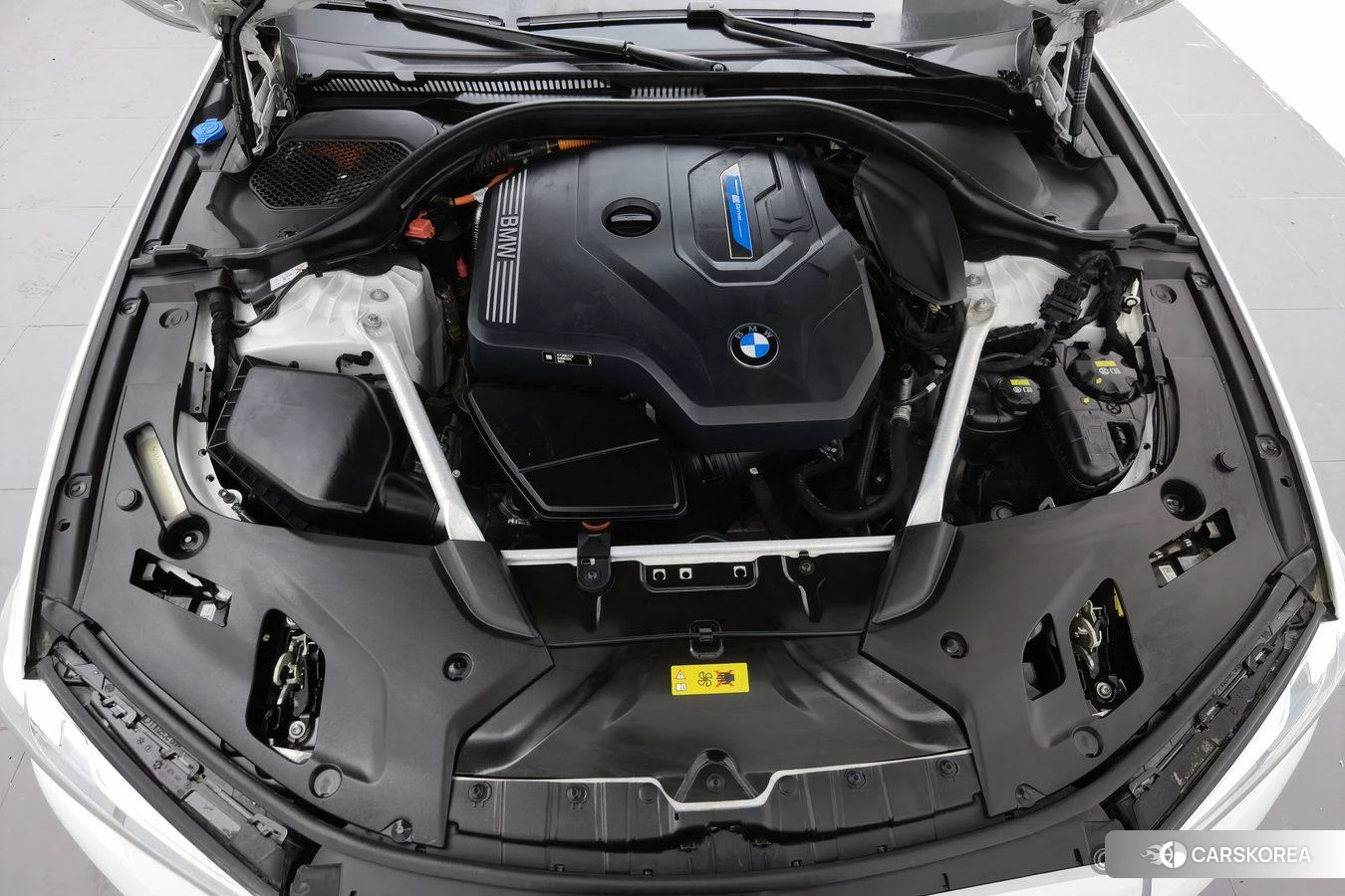 BMW 5 series PHEV 2020 Белый из Китая