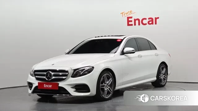 Mercedes-Benz E-Class W213 2020 Белый из Кореи