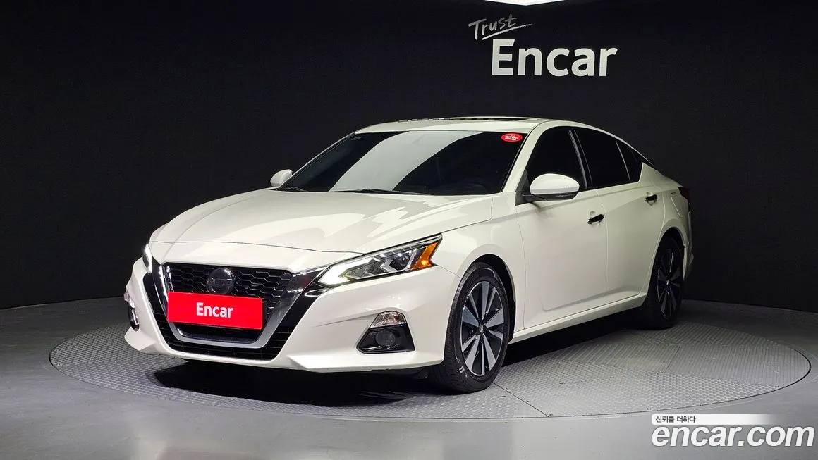 Nissan Altima (L34) 2019 Белый из Кореи