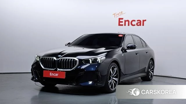 BMW 5 Series (G60) 2025 Черный из Кореи