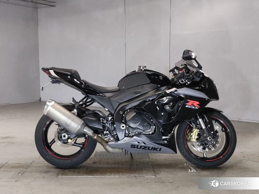 Проданный Suzuki GSX-R1000 2015 из Японии