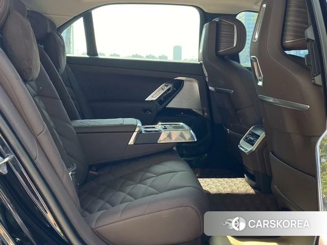 BMW 7 series 2024 Черный из Китая