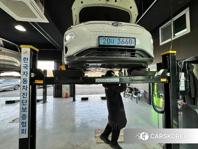 Hyundai Kona Electric 2020 Белый из Кореи