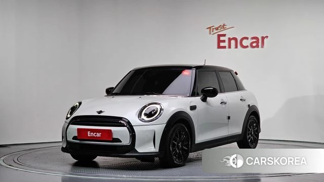 Mini Cooper 2023 Белый из Кореи