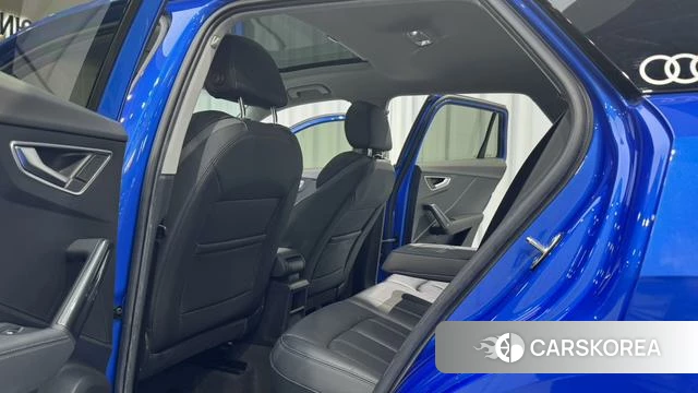 Audi Q2L 2022 Синий из Китая