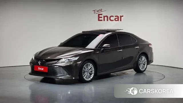 Toyota Camry (XV70) 2018 Коричневый из Кореи