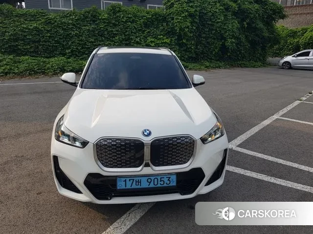 BMW iX1 (U11) 2024 Белый из Кореи
