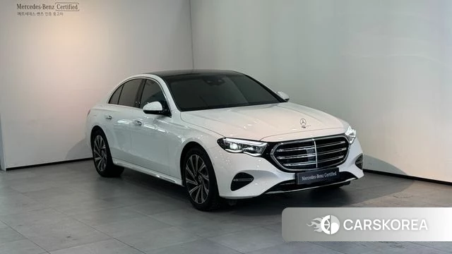 Mercedes-Benz E-Class W214 2024 Белый из Кореи
