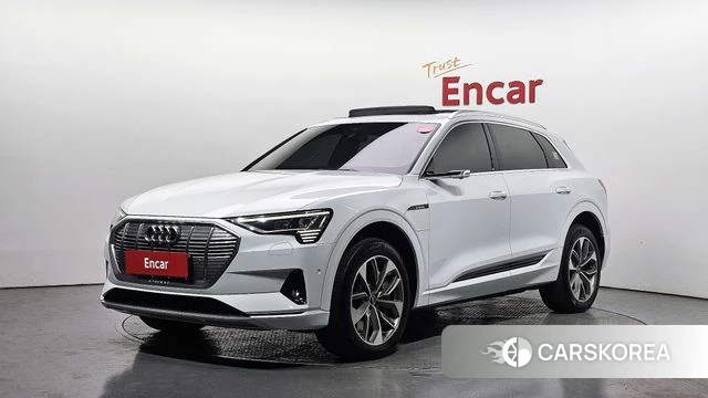 Audi e-Tron 2021 Белый из Кореи