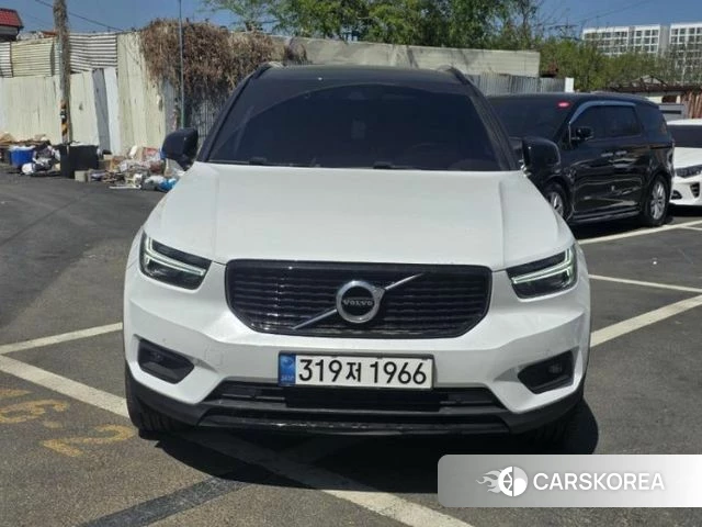 Volvo XC40 2022 Белый из Кореи