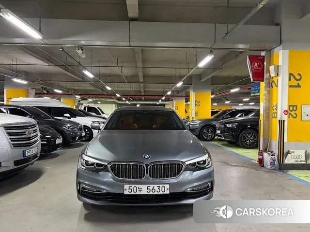 BMW 5 Series (G30) 2018 Серый из Кореи