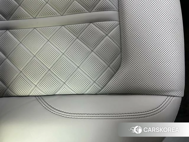 Audi Q8 2021 Черный из Китая