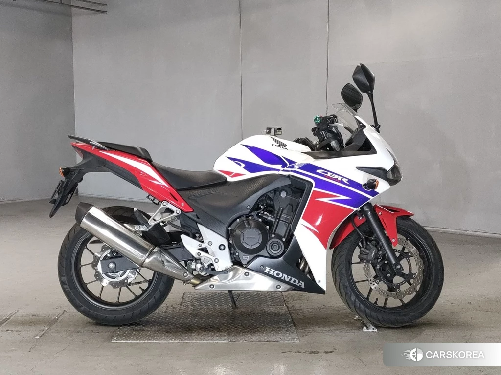 Проданный Honda CBR400R 2013 из Японии