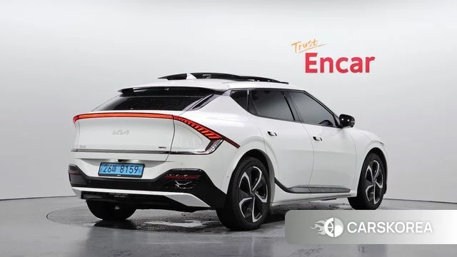 Kia EV6 2023 Белый из Кореи