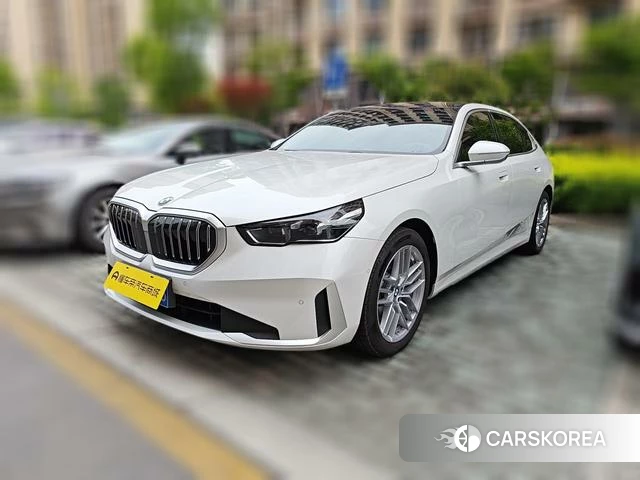 BMW 5 series 2025 Белый из Китая