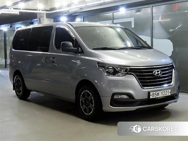 Hyundai The New Grand Starex 2018 Серебряный из Кореи
