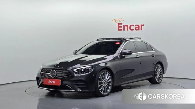 Mercedes-Benz E-Class W213 2022 Серый из Кореи