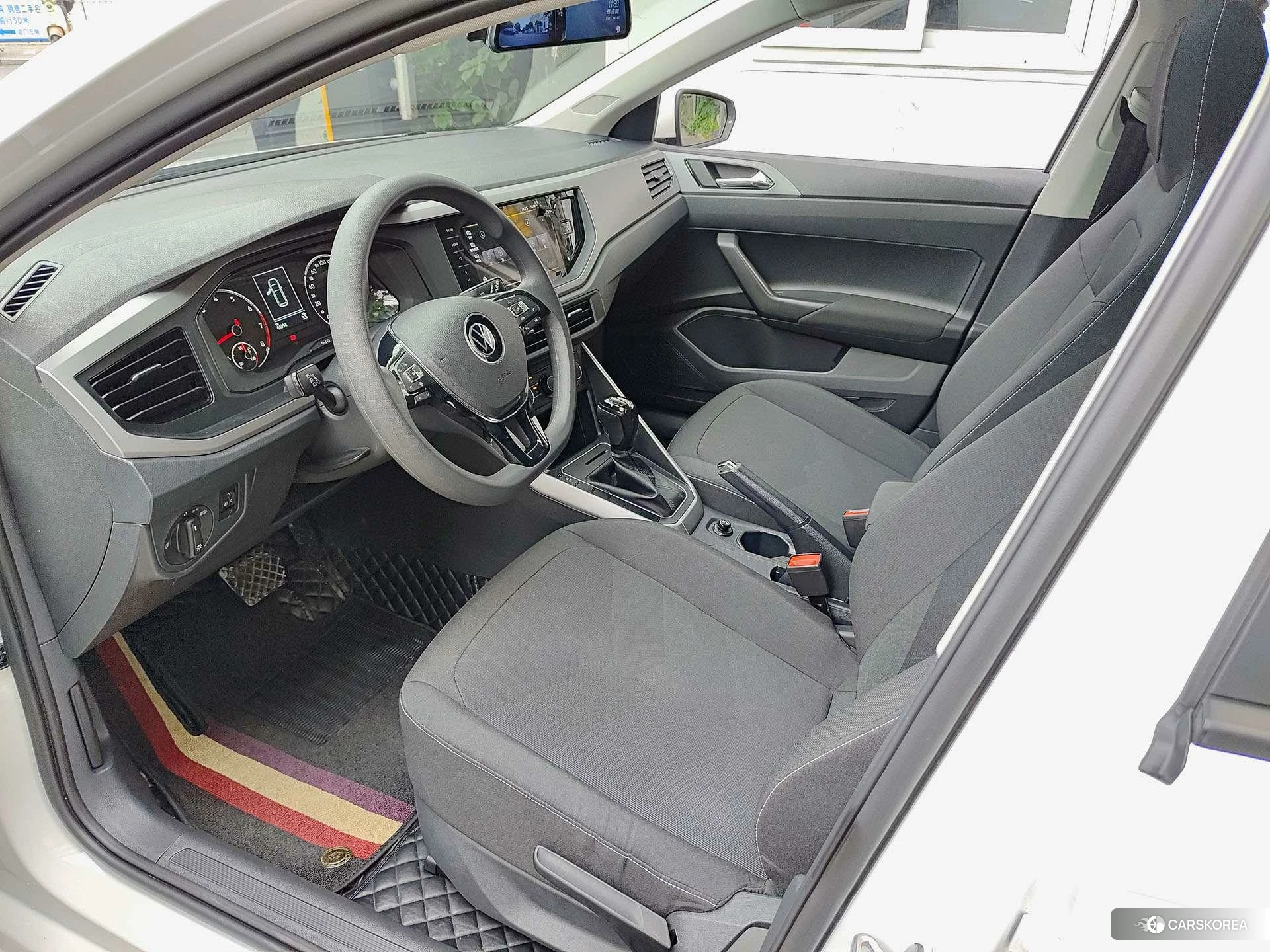 Volkswagen Polo 2021 Белый из Китая