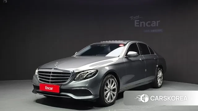 Mercedes-Benz E-Class W213 2020 Серый из Кореи
