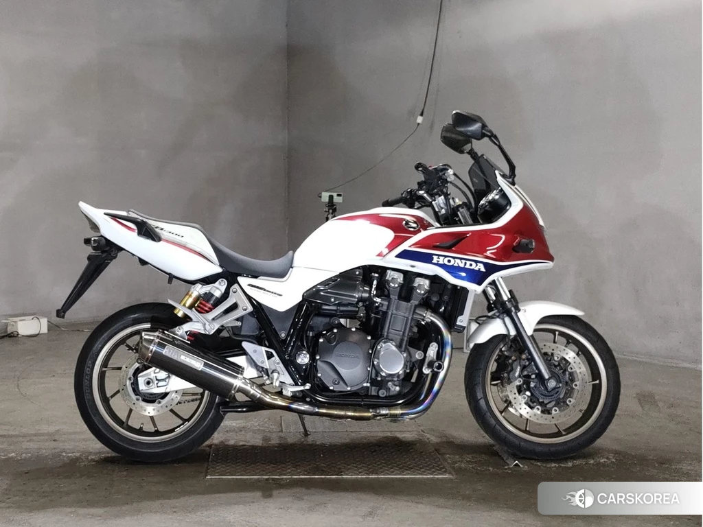 Проданный Honda CB1300SF BOLDOR 2014 из Японии