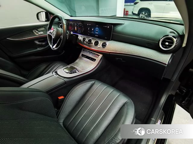 Mercedes-Benz E-class 2021 Черный из Китая