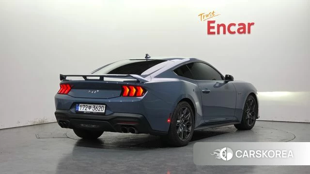 Ford Mustang 7th Generation 2025 Небесно-голубой из Кореи