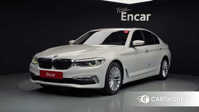 BMW 5 Series (G30) 2018 Белый из Кореи